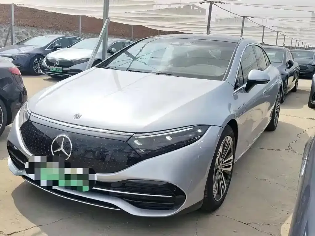 Mercedes-Benz EQS — фото 1