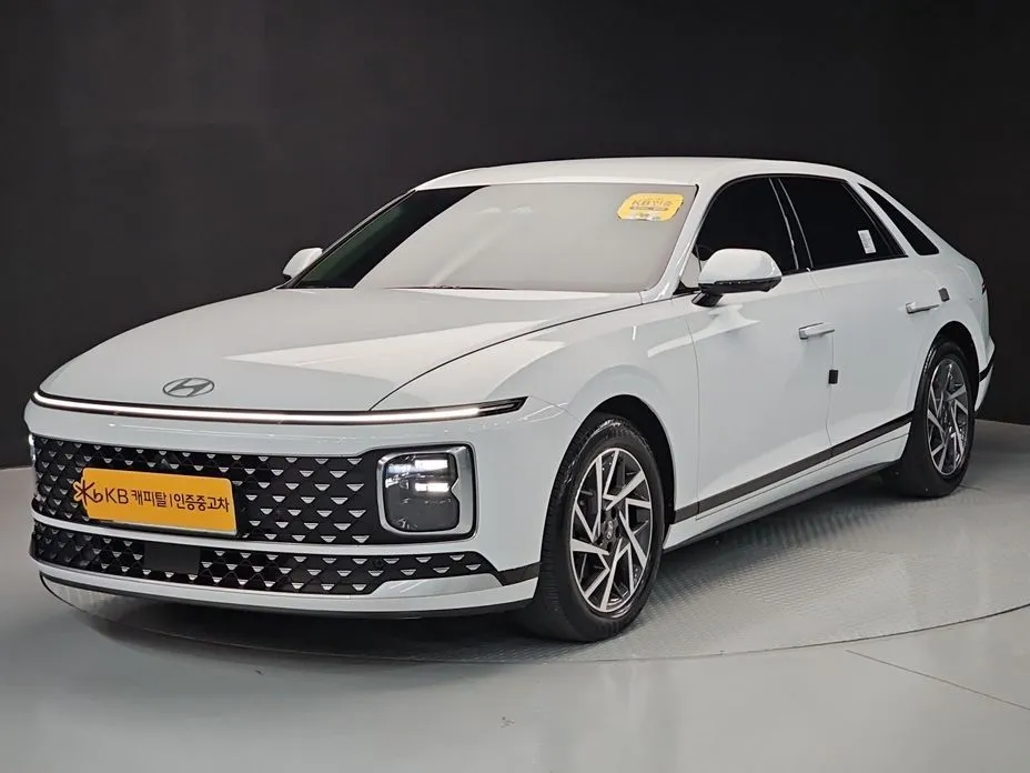 Hyundai Grandeur Exclusive 1