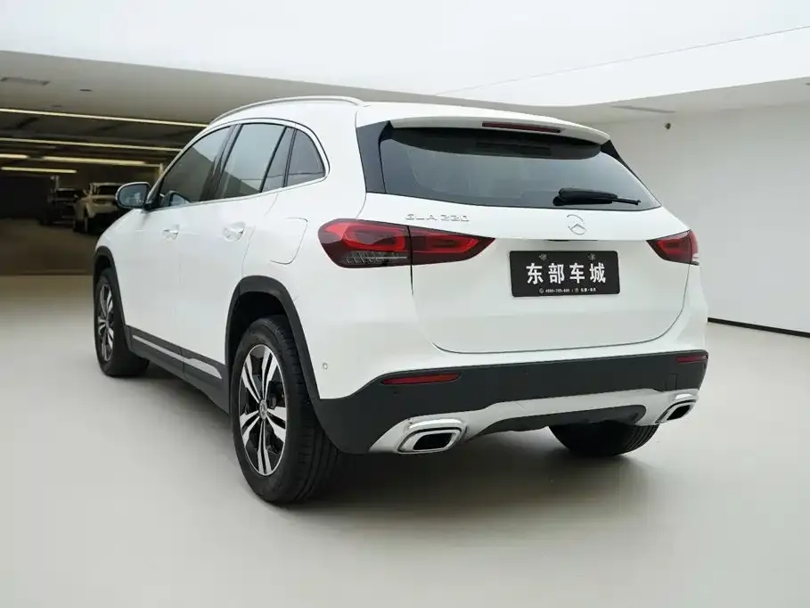 Mercedes-Benz GLA — фото 10