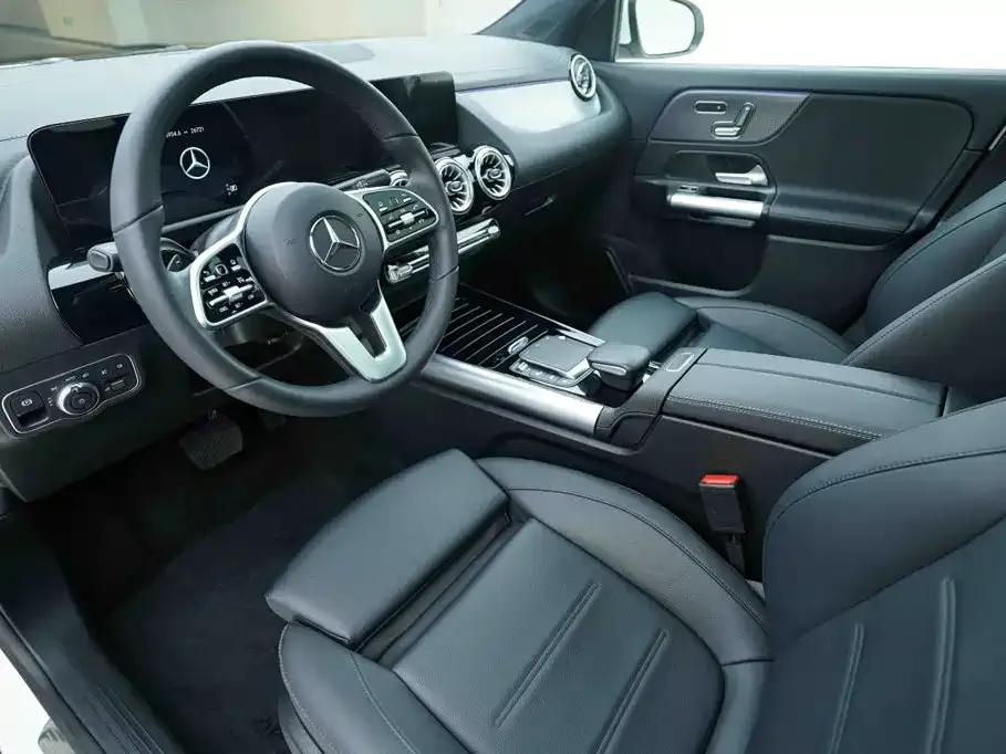 Mercedes-Benz GLA — фото 8