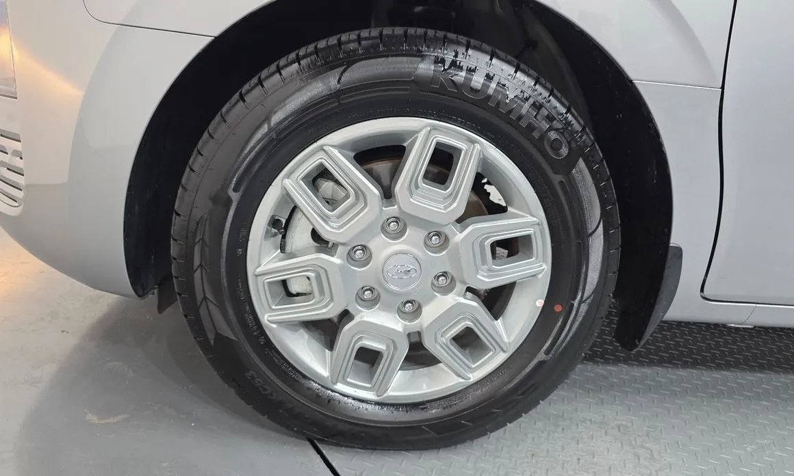 Hyundai Staria — фото 3