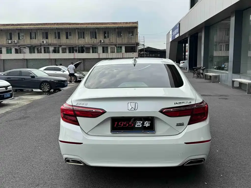 Honda Inspire — фото 4