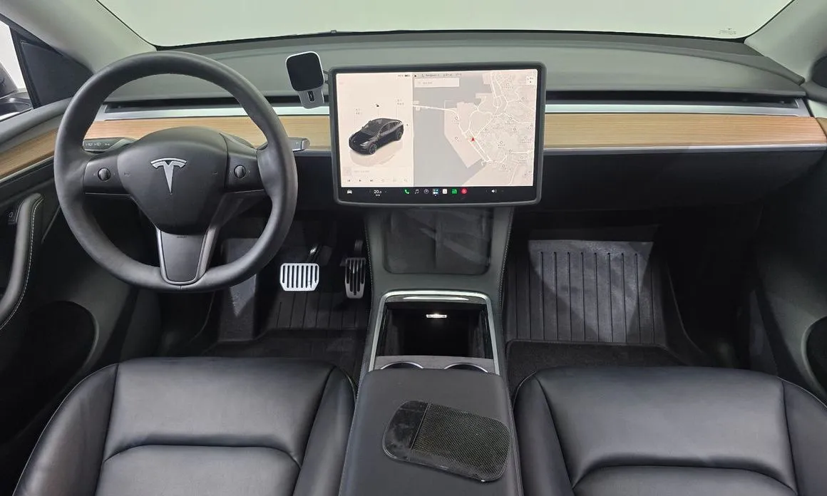 Tesla Model Y — фото 4