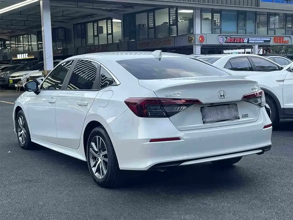 Honda Civic — фото 10