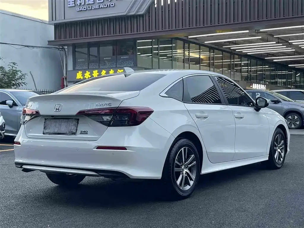 Honda Civic — фото 3