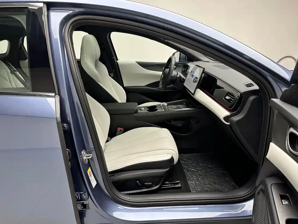 BYD Seal 06 — фото 8