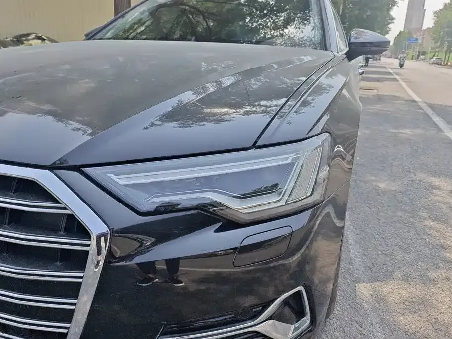 Audi A6L — фото 10