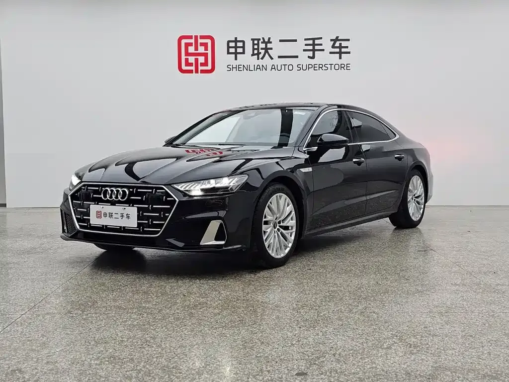 Audi A7L — фото 1