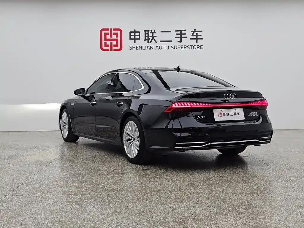Audi A7L — фото 10
