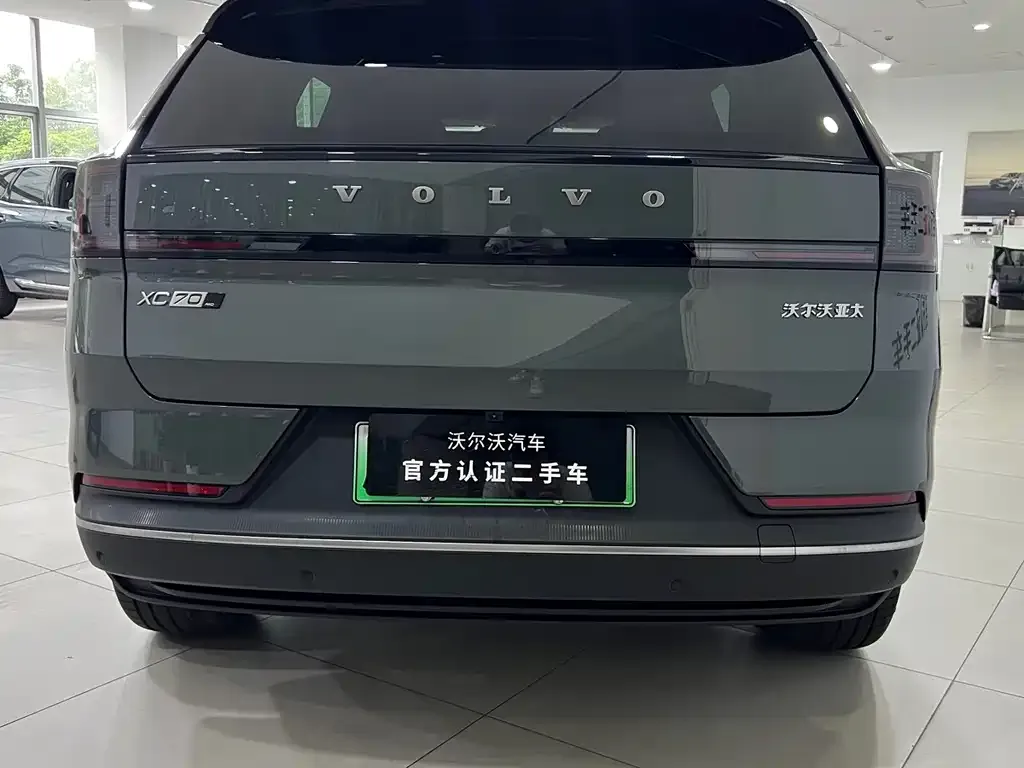 Volvo XC70 Plug-in Hybrid — фото 5