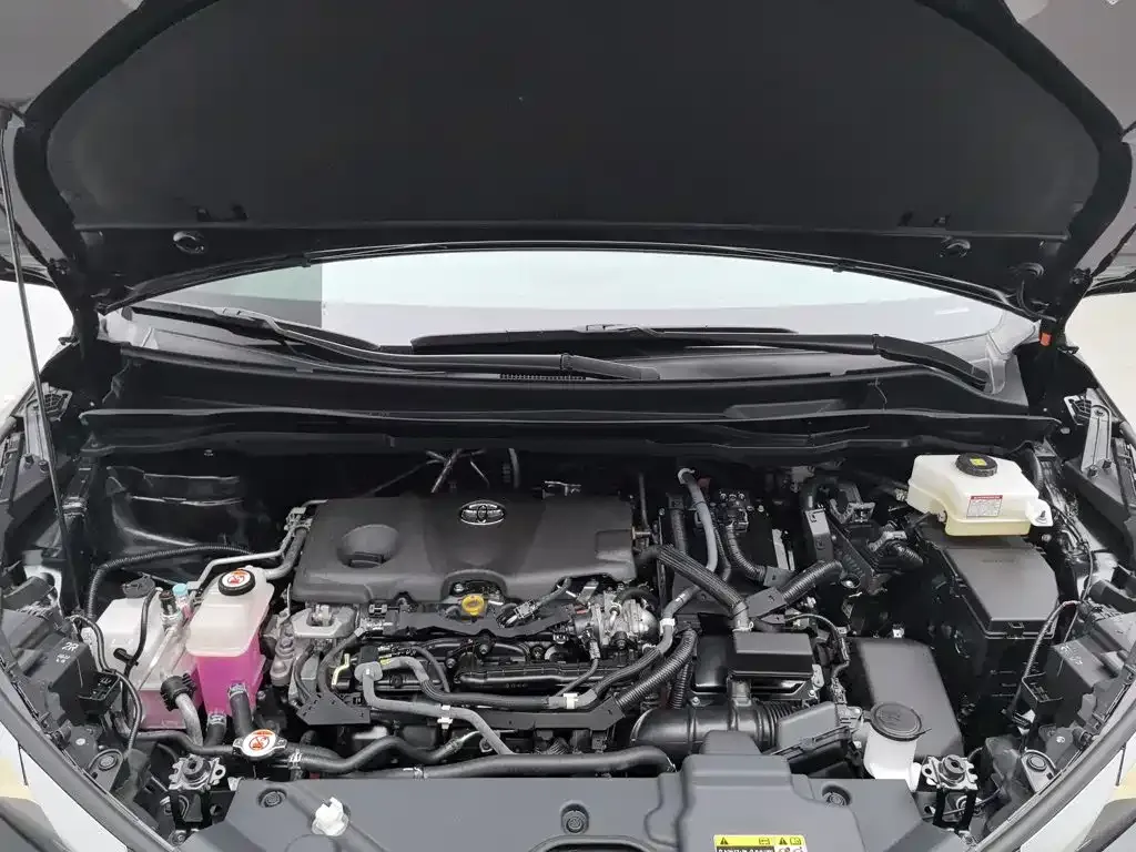 Toyota Granvia — фото 10