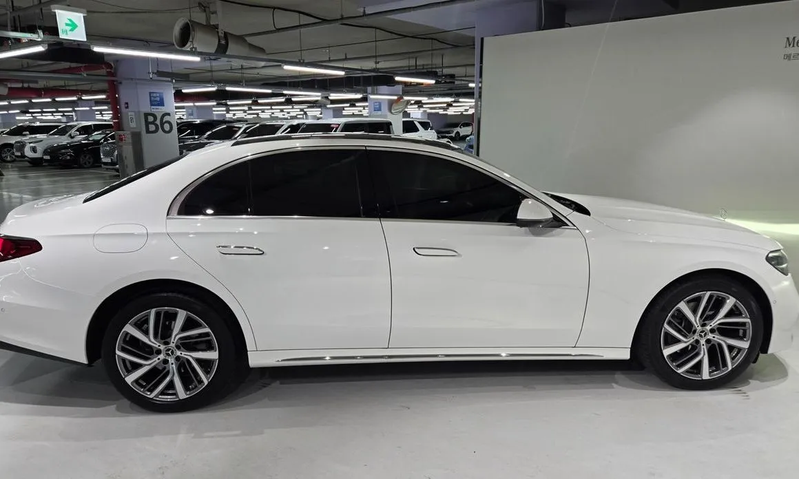 Mercedes-Benz E-Class — фото 6