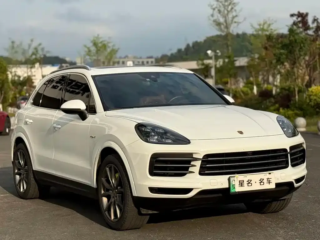 Porsche Cayenne Hybrid — фото 4