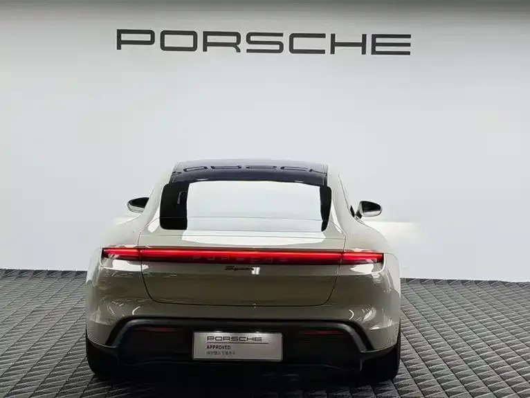 Porsche Taycan — фото 2