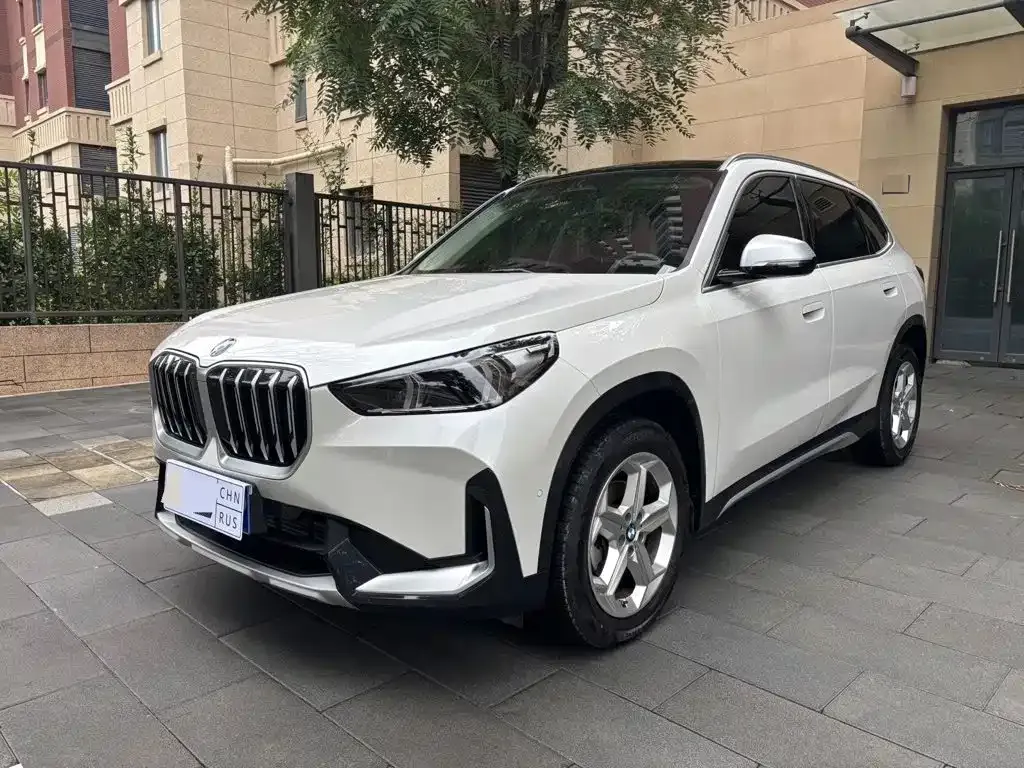 BMW X1 — фото 1