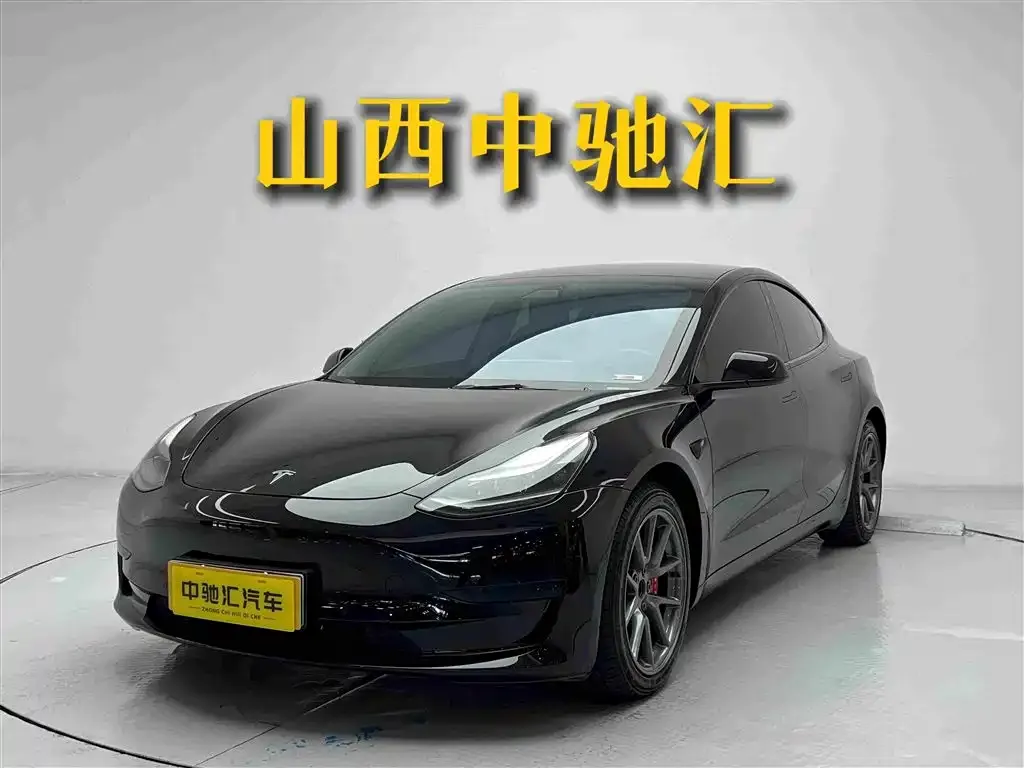 Tesla Model 3 — фото 1