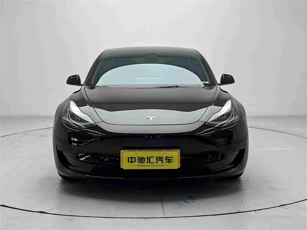 Tesla Model 3 — фото 10