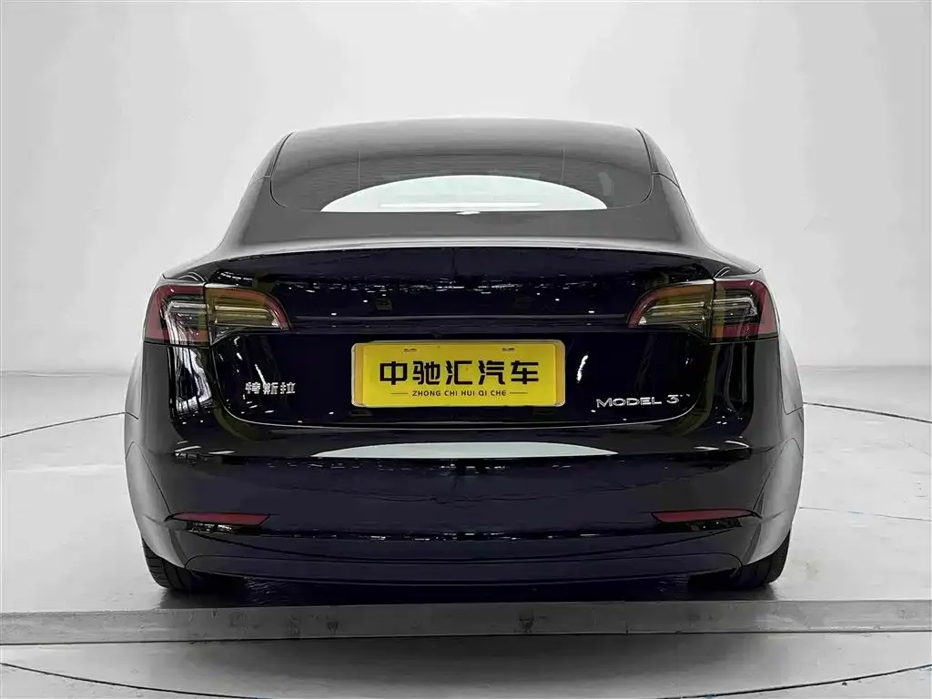 Tesla Model 3 — фото 3