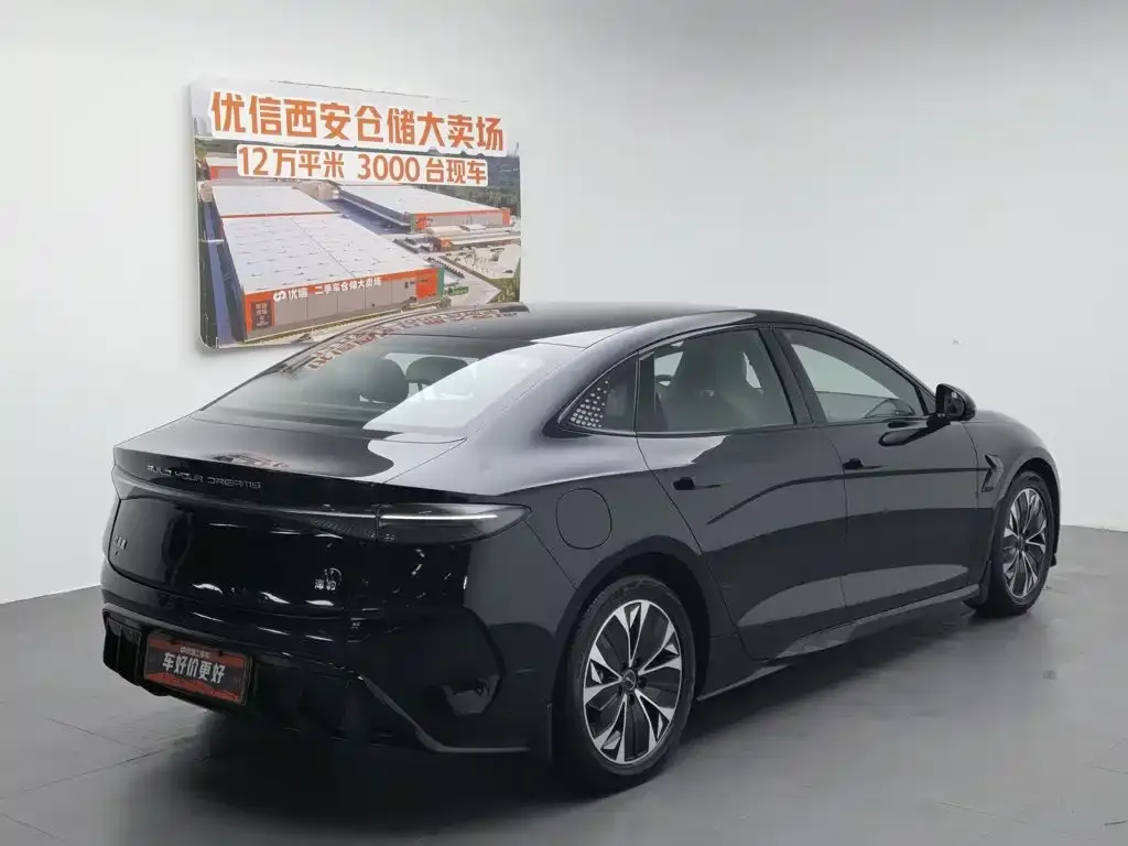 BYD Seal — фото 6