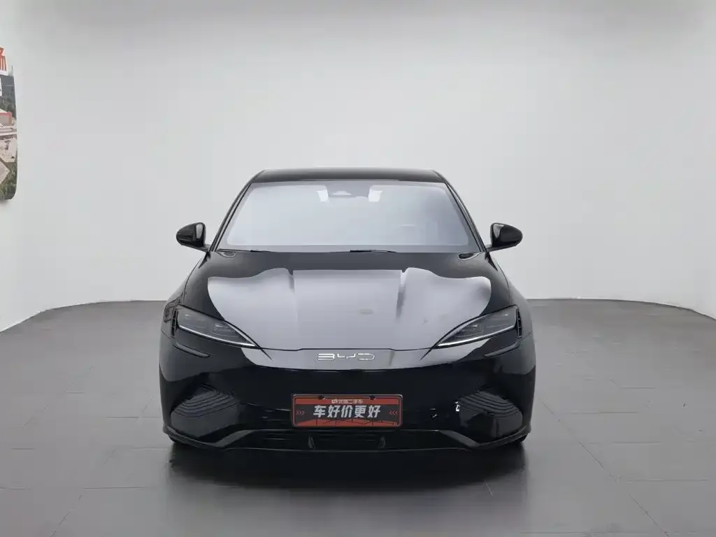 BYD Seal — фото 3