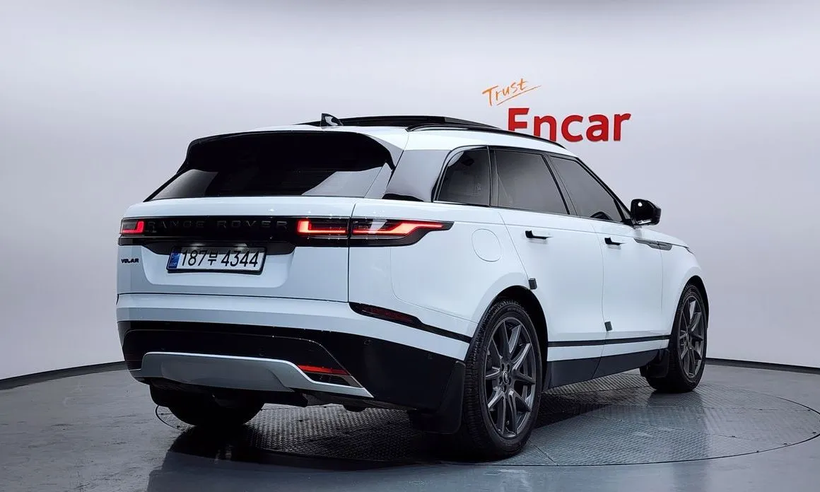 Land Rover Range Rover Velar — фото 4