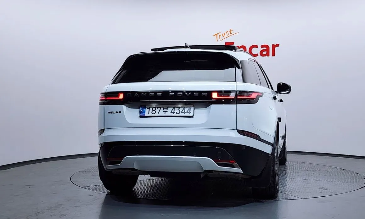 Land Rover Range Rover Velar — фото 3
