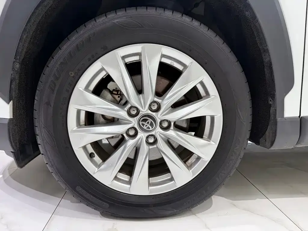 Toyota Corolla Cross — фото 3