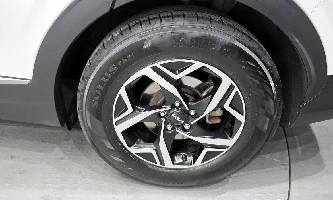 Kia Sportage — фото 9