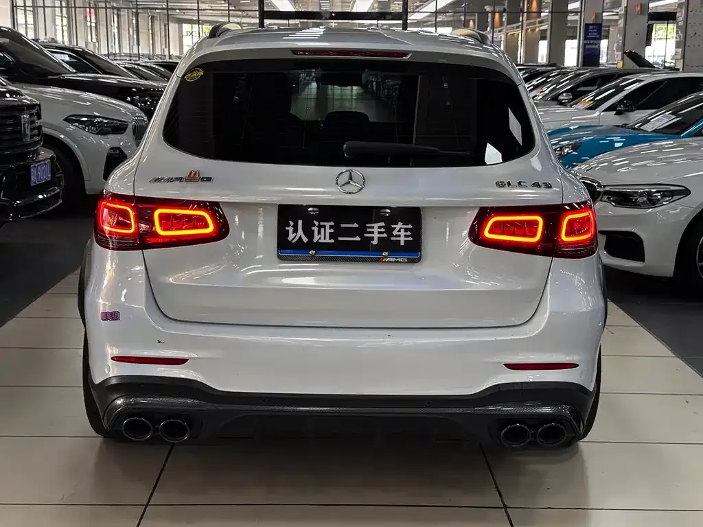 Mercedes-Benz GLC AMG — фото 5