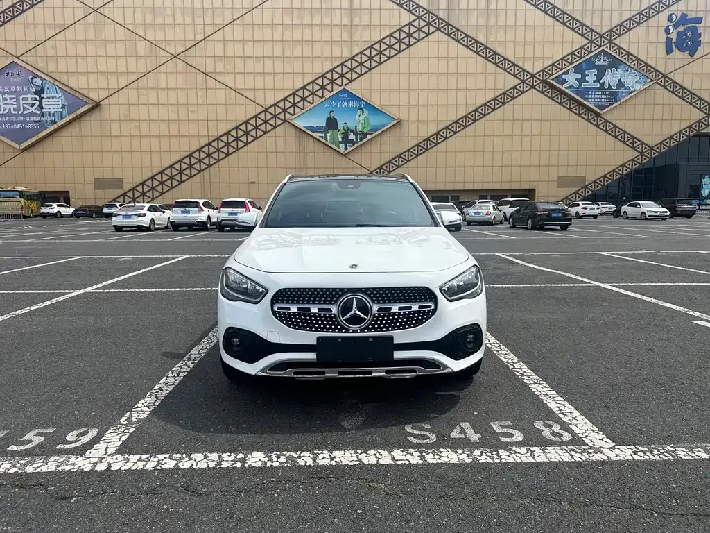 Mercedes-Benz GLA — фото 8