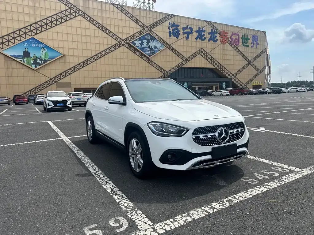 Mercedes-Benz GLA — фото 9