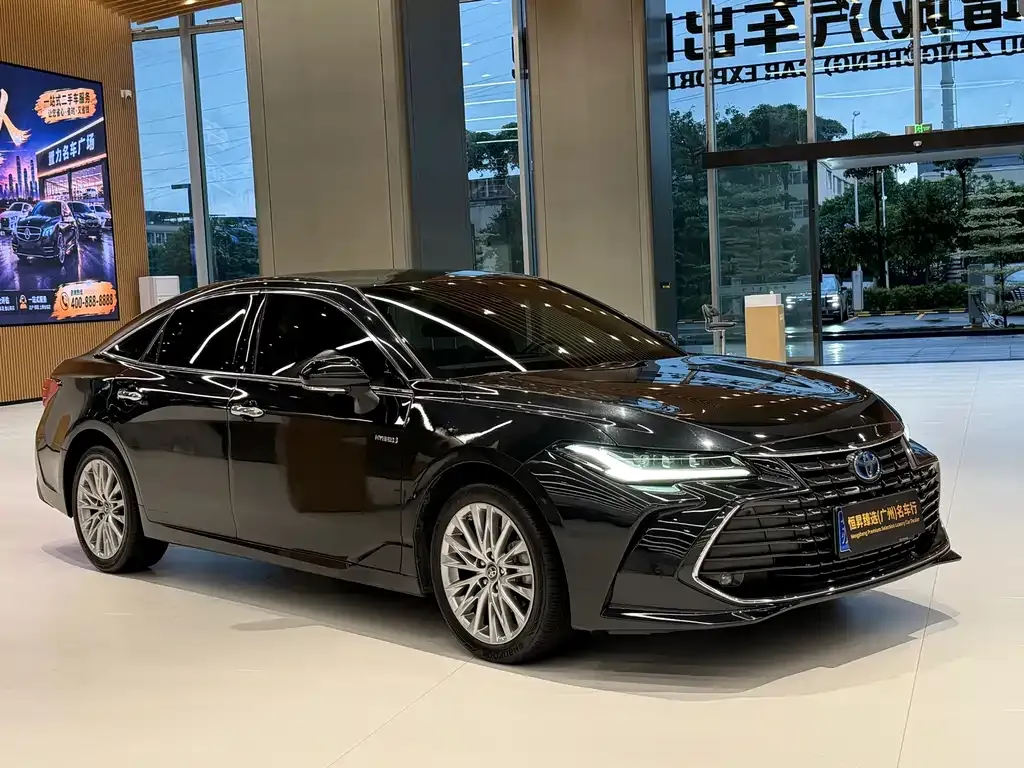 Toyota Avalon — фото 10