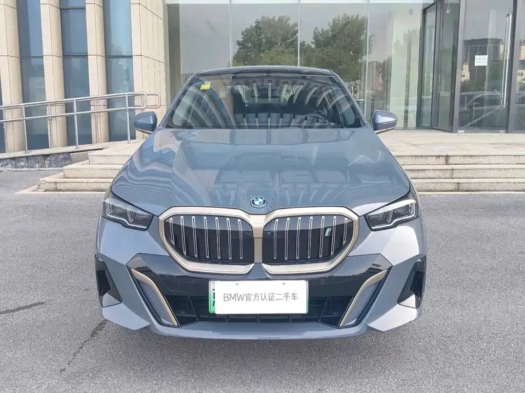 BMW i5 — фото 7