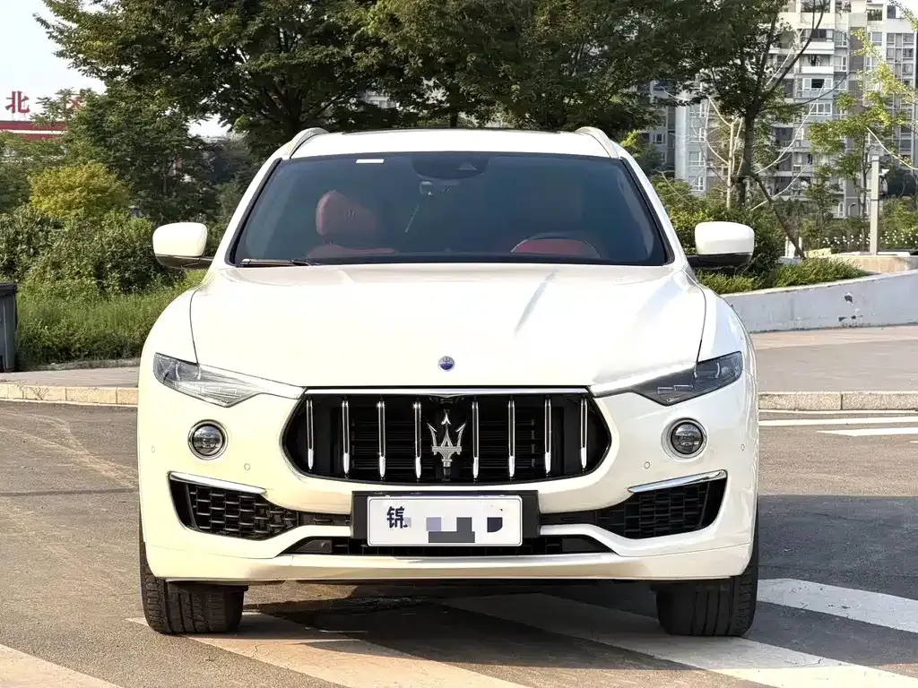 Maserati Levante — фото 4