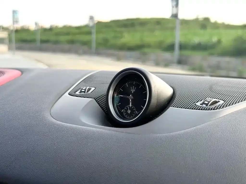 Maserati Levante — фото 3