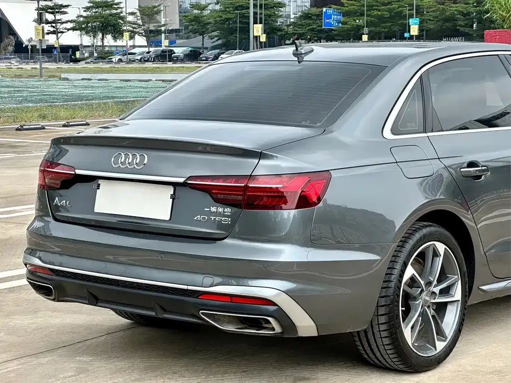 Audi A4L — фото 3
