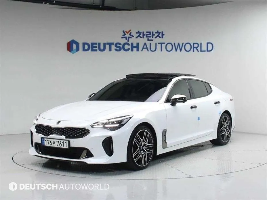 Kia Stinger — фото 1