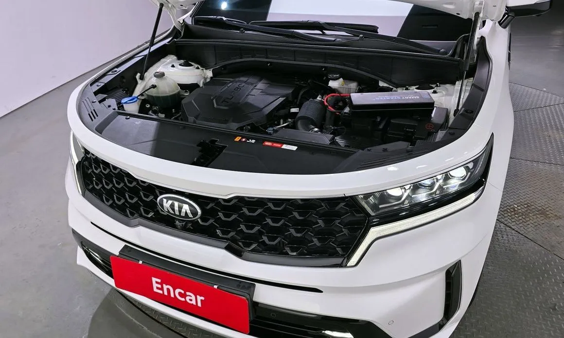 Kia Sorento — фото 8