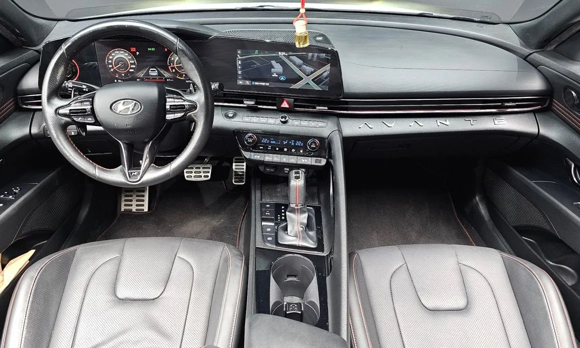 Hyundai AVANTE — фото 3