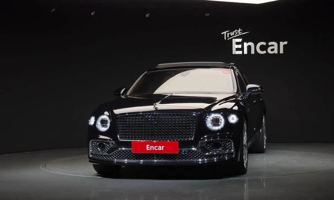 Bentley Flying Spur — фото 5