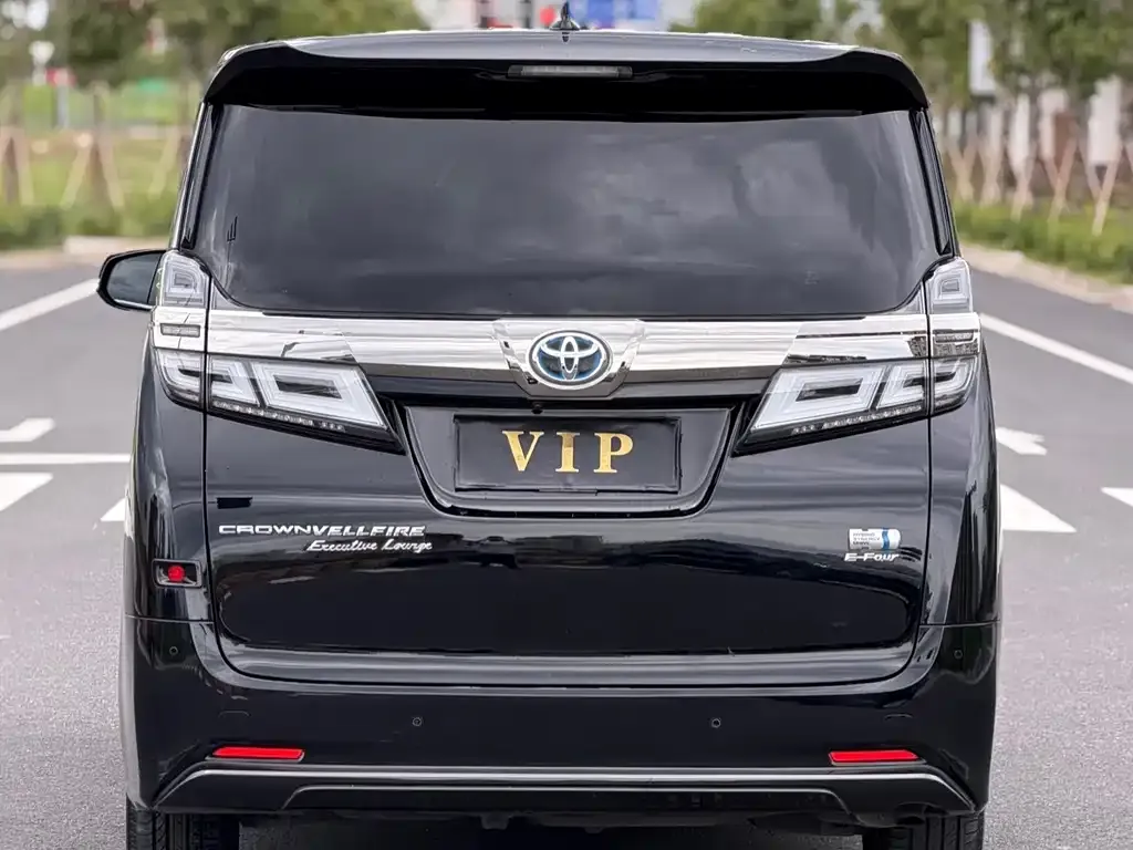 Toyota Vellfire — фото 10