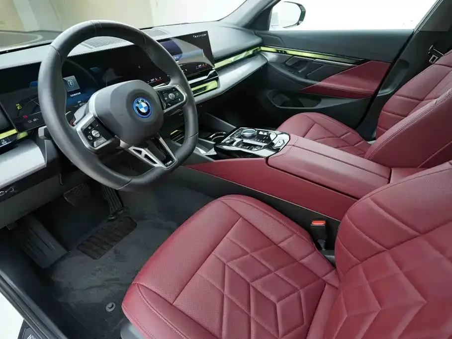 BMW i5 — фото 9