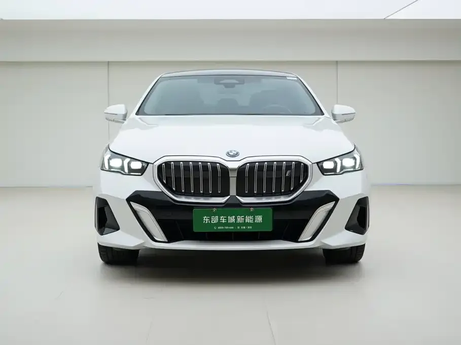 BMW i5 — фото 4