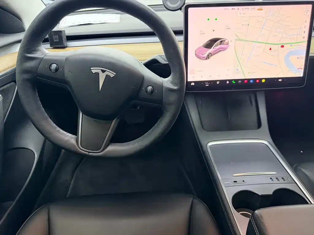 Tesla Model 3 — фото 7