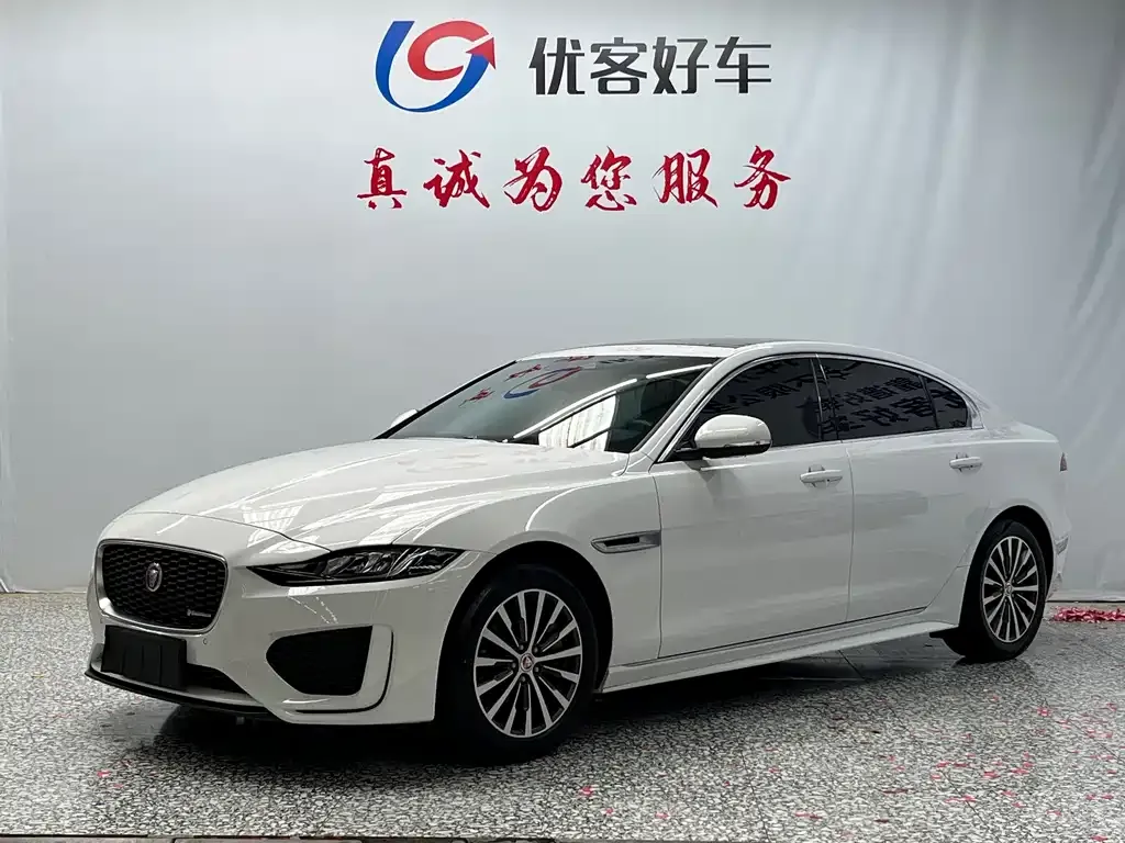 Jaguar XEL — фото 1