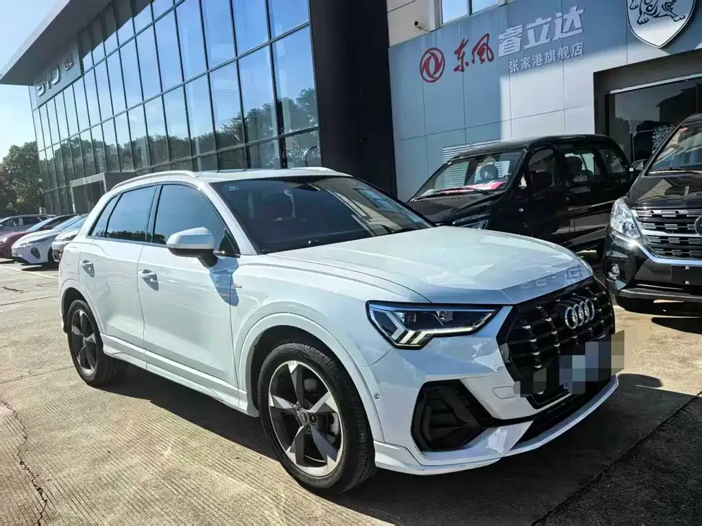Audi Q3 — фото 5