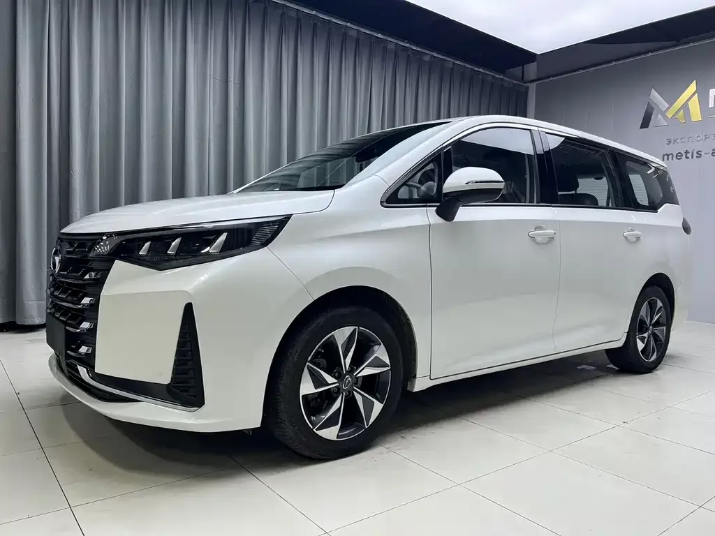 GAC Motor Trumpchi M6 — фото 1