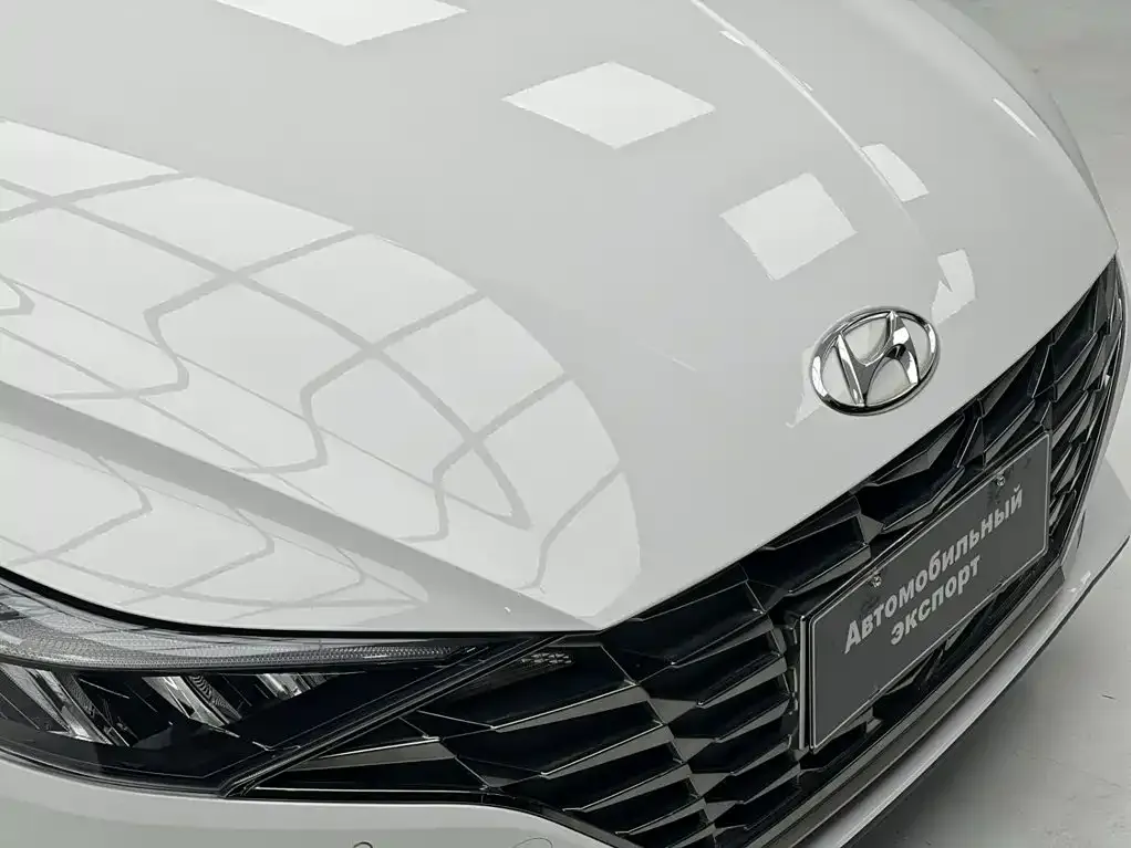 Hyundai Elantra — фото 4