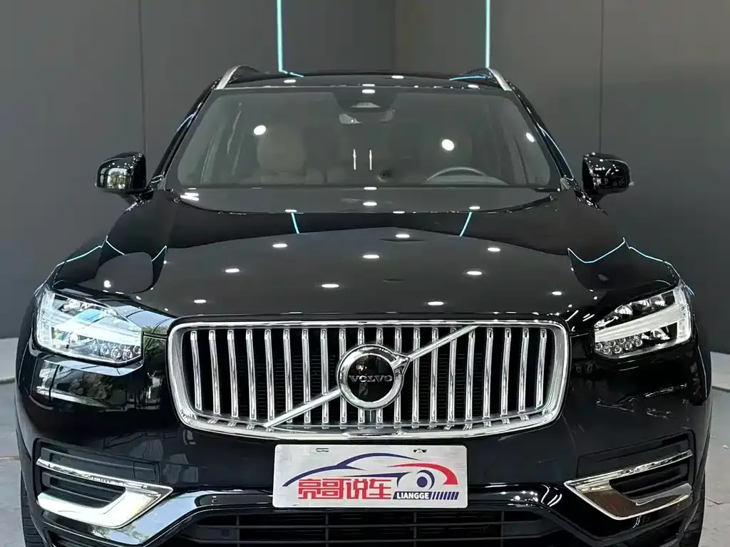 Volvo XC90 — фото 4