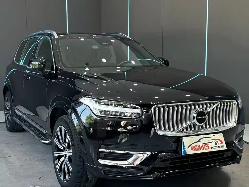 Volvo XC90 — фото 5